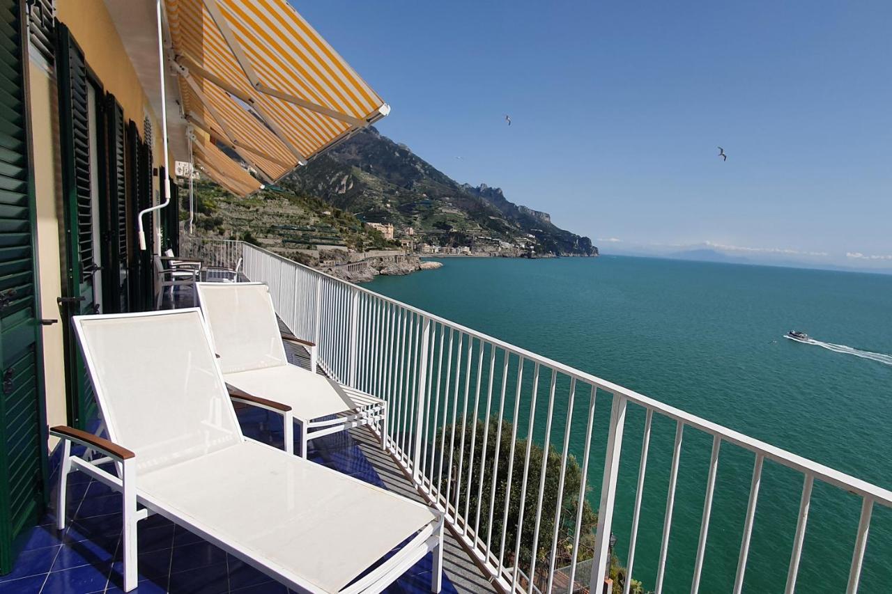 Nel Blu Dipinto Di Blu Villa ราเวลโล ภายนอก รูปภาพ