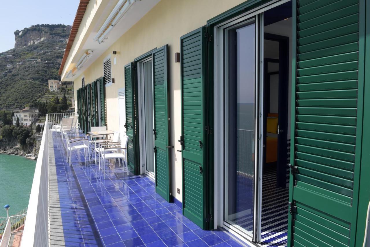 Nel Blu Dipinto Di Blu Villa ราเวลโล ภายนอก รูปภาพ