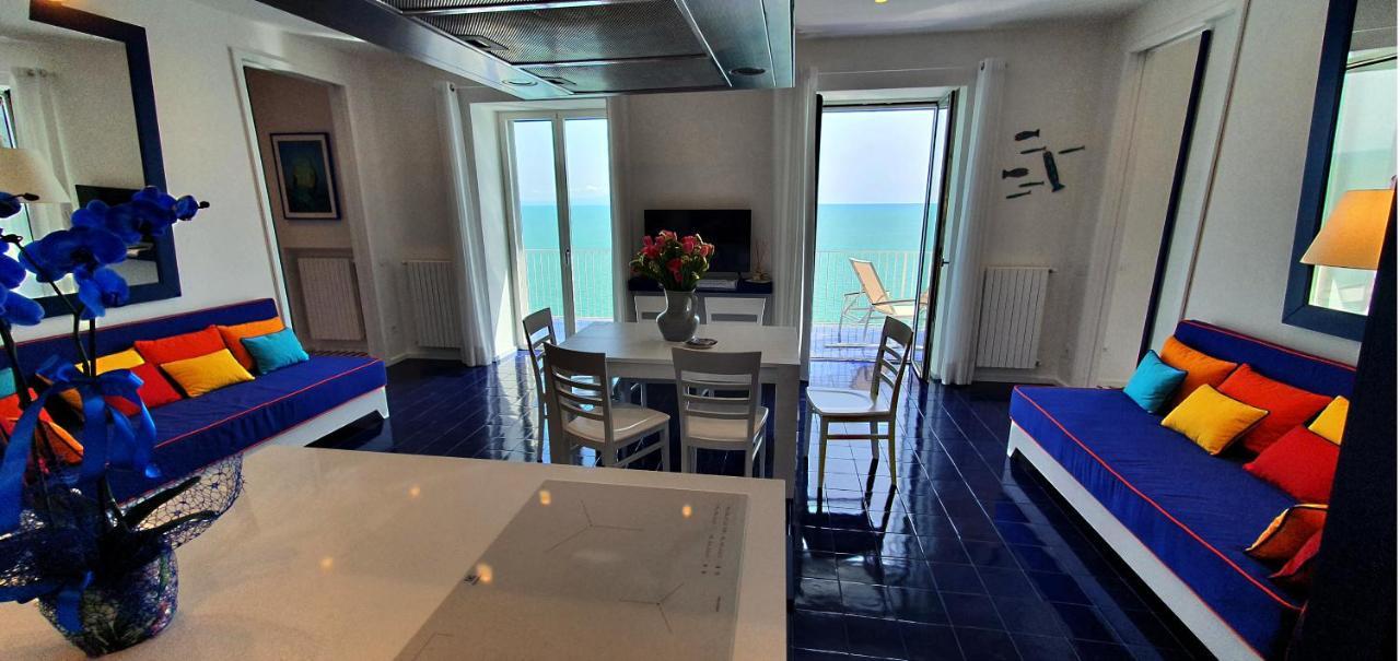 Nel Blu Dipinto Di Blu Villa ราเวลโล ภายนอก รูปภาพ