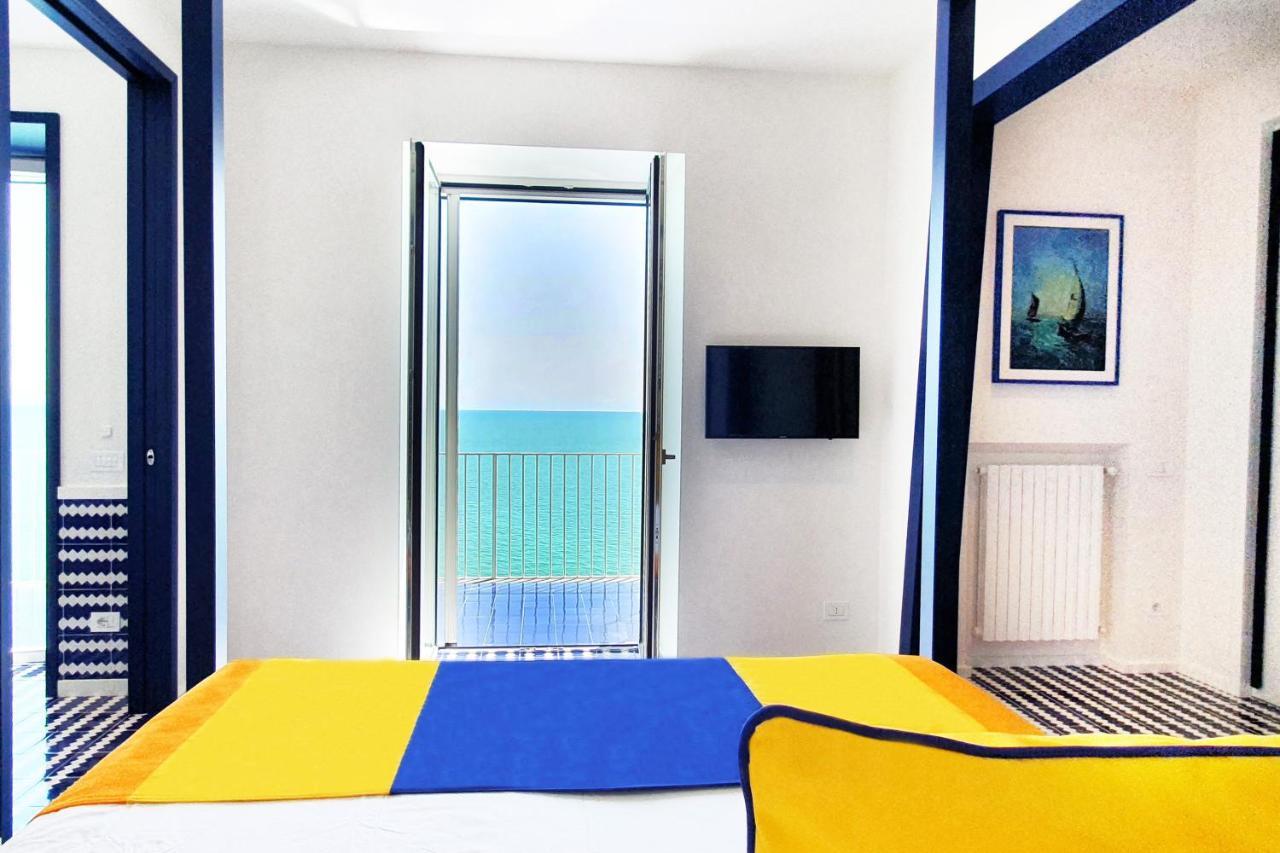 Nel Blu Dipinto Di Blu Villa ราเวลโล ภายนอก รูปภาพ