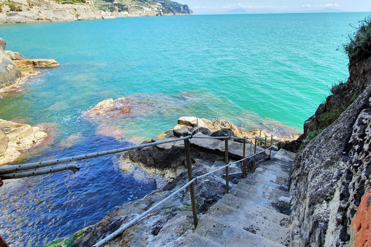 Nel Blu Dipinto Di Blu Villa ราเวลโล ภายนอก รูปภาพ